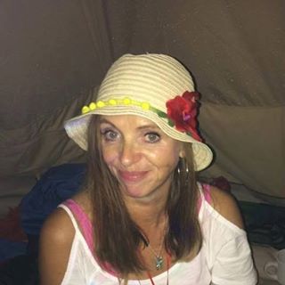 Julie Munday's avatar