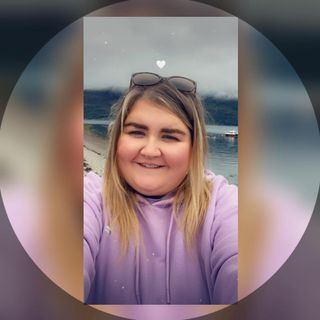 Lorna Cameron's avatar