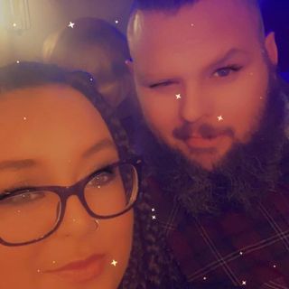 Laura Brown's avatar