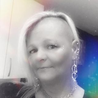 Theresa Tinkytee Holmes's avatar