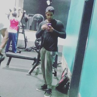 Ismael Iqbal's avatar