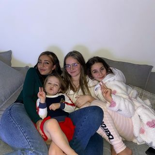 Clare Savage's avatar