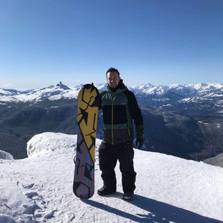 Elliot Barker's avatar