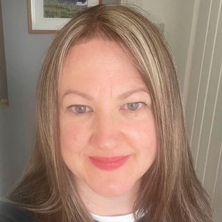 Claire Byron's avatar