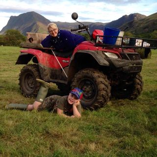 Jayne Holligan's avatar