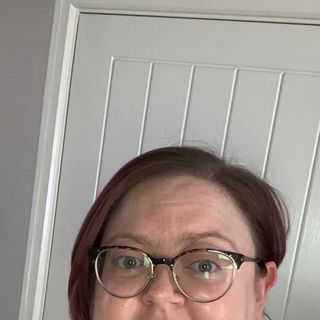 Lucy Hodges's avatar