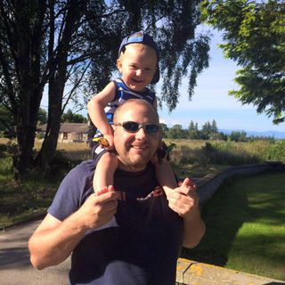 Andy Thow's avatar
