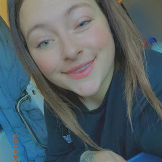 Antonia Louise's avatar