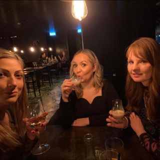 Helen Sandrone's avatar