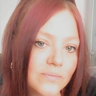 Becky Jones's avatar