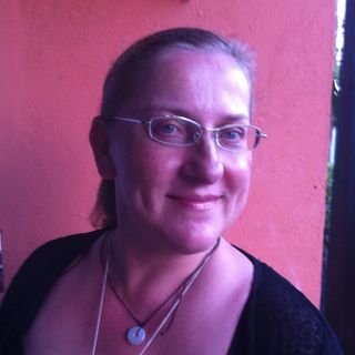 Chris Lozinska's avatar