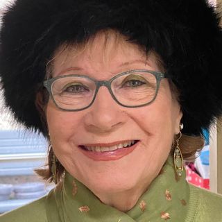 Elaine Freed's avatar