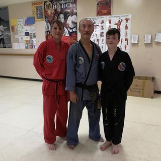 Gillian Collins's avatar