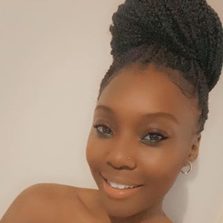 Sapphire Lewis's avatar