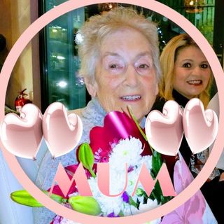 Maggie Miller's avatar