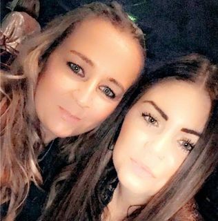 Lisa Nicholson's avatar