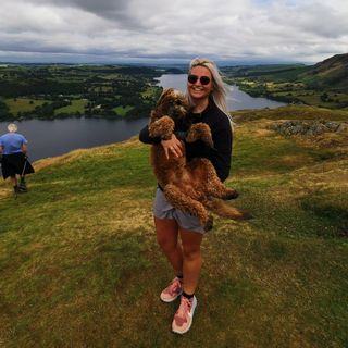 Emily Jane Gauci's avatar