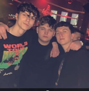 Zack Hampson's avatar