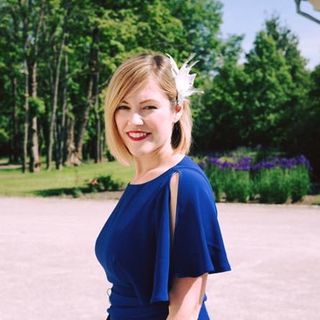 Charlotte Waggott's avatar