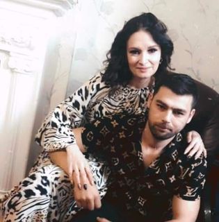 Cristina Manea's avatar