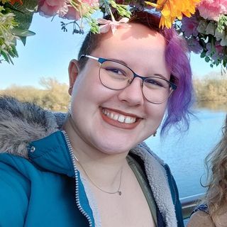 Courtney Burns's avatar