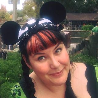 Ruth Andrew's avatar