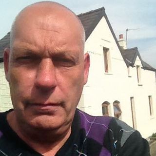 Chris Tomlinson's avatar