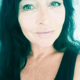 Lisa Barrow's avatar
