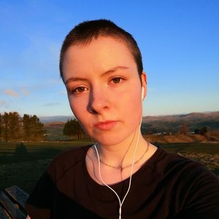 Emily Massam's avatar