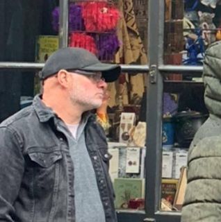 Iain Wilkinson's avatar