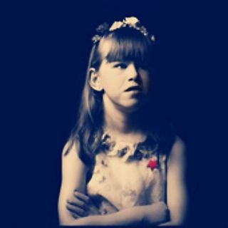 Sarah Howells's avatar