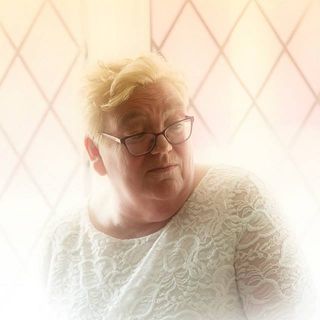 Christine Ann Phillips's avatar