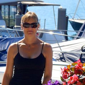 Caroline Wilson's avatar