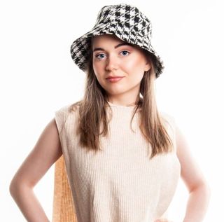 Ema Persinov's avatar