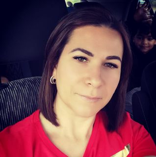 Elaine Panaroto's avatar