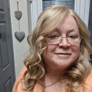 Angela Rawson's avatar