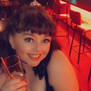 Shannon Tennyson-Sharpe's avatar