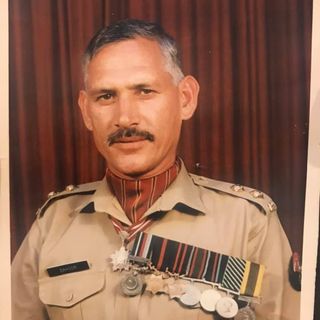 Mazar Zahoor's avatar