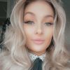 Emily Saskia's avatar