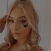 Ellie Hannibal's avatar