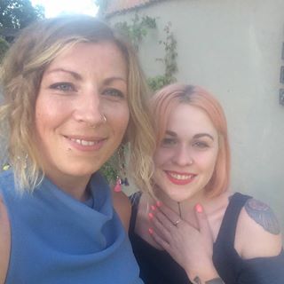 Phee Kingshott's avatar