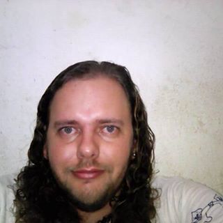 Edson Closs's avatar