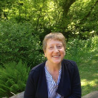 Lesley Bayfield's avatar