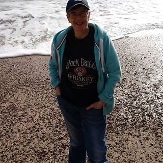 Sarah Lawrence's avatar