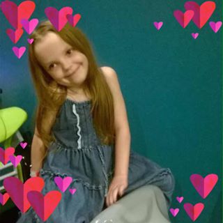 Emma Louise Coates's avatar