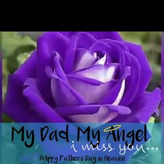 Emma Hawley's avatar