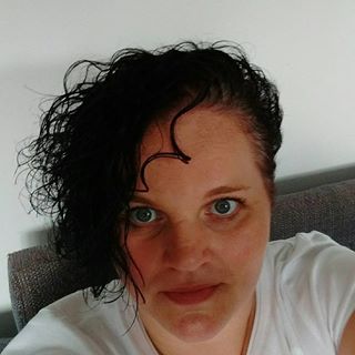 Sharon Louise's avatar