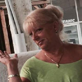 Karen Chapman's avatar