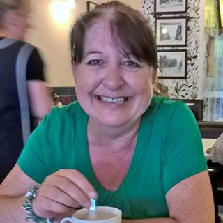 Linda Byrne-Hall's avatar