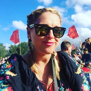 Gabrielle Armstrong's avatar